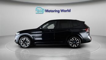 BMW iX3 M SPORT