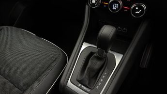 Renault Captur TECHNO E-TECH