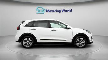 Kia Niro 4 PLUS