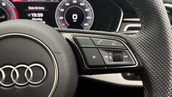 Audi A4 TFSI S LINE