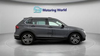 Volkswagen Tiguan ELEGANCE TSI DSG