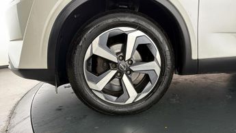 Nissan Qashqai DIG-T N-CONNECTA DCT
