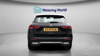 Mercedes-Benz GLA GLA 180 SPORT