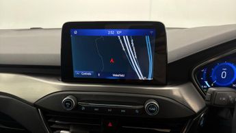 Ford Focus TITANIUM X EDITION