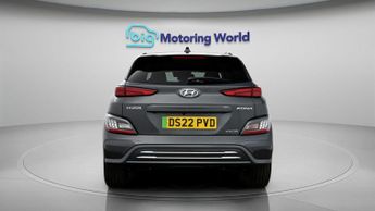 Hyundai KONA PREMIUM