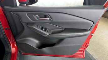 Nissan Qashqai DIG-T N-CONNECTA DCT