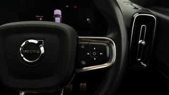 Volvo XC40 RECHARGE TWIN AWD