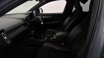 Volvo XC40 RECHARGE TWIN AWD