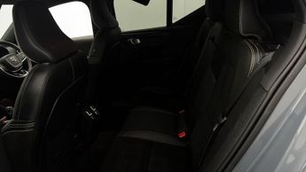 Volvo XC40 RECHARGE TWIN AWD