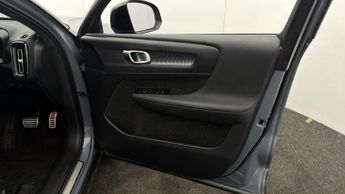 Volvo XC40 RECHARGE TWIN AWD