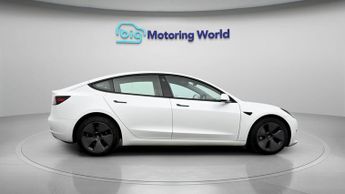 Tesla Model 3 LONG RANGE
