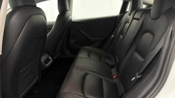 Tesla Model 3 LONG RANGE