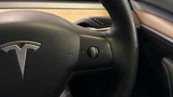 Tesla Model 3 LONG RANGE