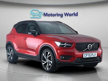 Volvo XC40 B4 R-DESIGN PRO