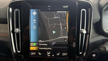 Volvo XC40 B4 R-DESIGN PRO
