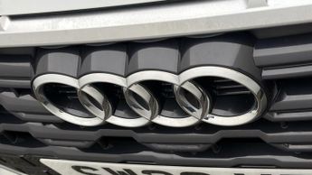 Audi Q2 TFSI S LINE