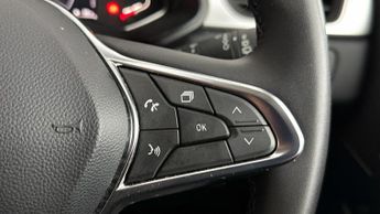 Renault Captur TECHNO E-TECH