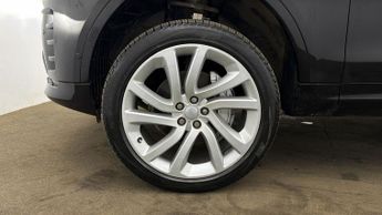 Land Rover Discovery R-DYNAMIC SE
