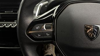 Peugeot 2008 PURETECH EAT8 S/S ALLURE