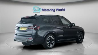 BMW iX3 M SPORT
