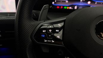 Volkswagen Golf R TSI 4MOTION DSG