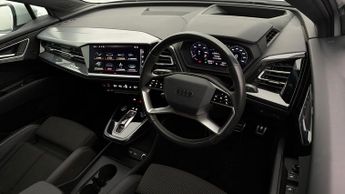 Audi Q4 e-tron S LINE