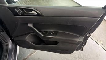 Volkswagen Polo LIFE TSI DSG