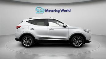 MG MG ZS EXCLUSIVE T-GDI