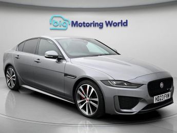 Jaguar XE R-DYNAMIC SE