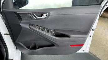 Hyundai IONIQ PREMIUM SE