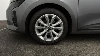 Renault Clio EVOLUTION E-TECH