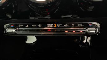 Mercedes-Benz A Class A 180 AMG LINE EXECUTIVE