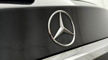 Mercedes-Benz GLA GLA 180 AMG LINE EDITION