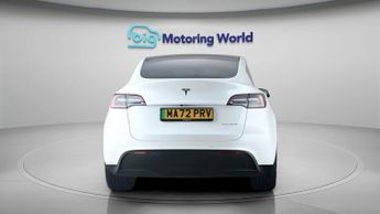 Tesla Model Y LONG RANGE AWD