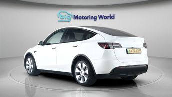 Tesla Model Y LONG RANGE AWD