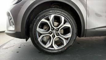Renault Captur TECHNO E-TECH