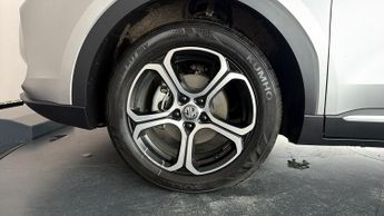 MG ZS SE