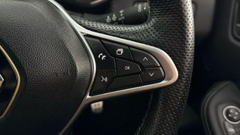 Renault Clio E-TECH ENGINEERED