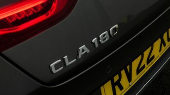 Mercedes-Benz CLA CLA 180 AMG LINE