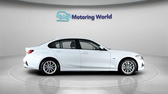 BMW 3 Series 330E SE PRO