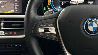 BMW 3 Series 330E SE PRO