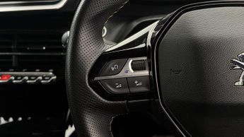Peugeot E-208 GT