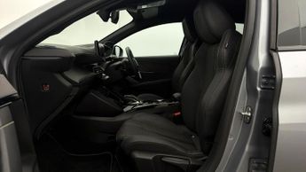 Peugeot E-208 GT