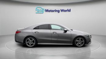 Mercedes-Benz CLA CLA 180 AMG LINE
