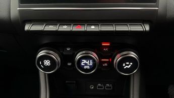 Renault Captur TECHNO E-TECH
