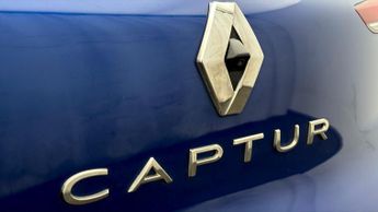 Renault Captur TECHNO E-TECH