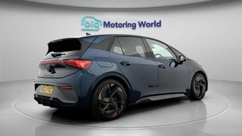CUPRA Born V3