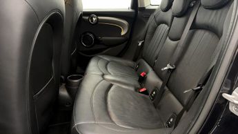 MINI Hatch COOPER EXCLUSIVE