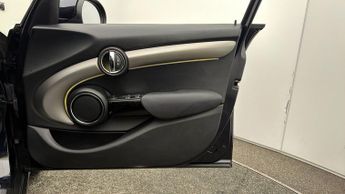 MINI Hatch COOPER EXCLUSIVE