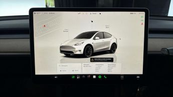 Tesla Model Y LONG RANGE AWD